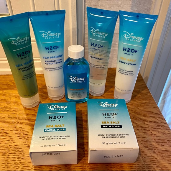 Disney Bath & Body Disney H2o Toiletries Large Bundle Poshmark